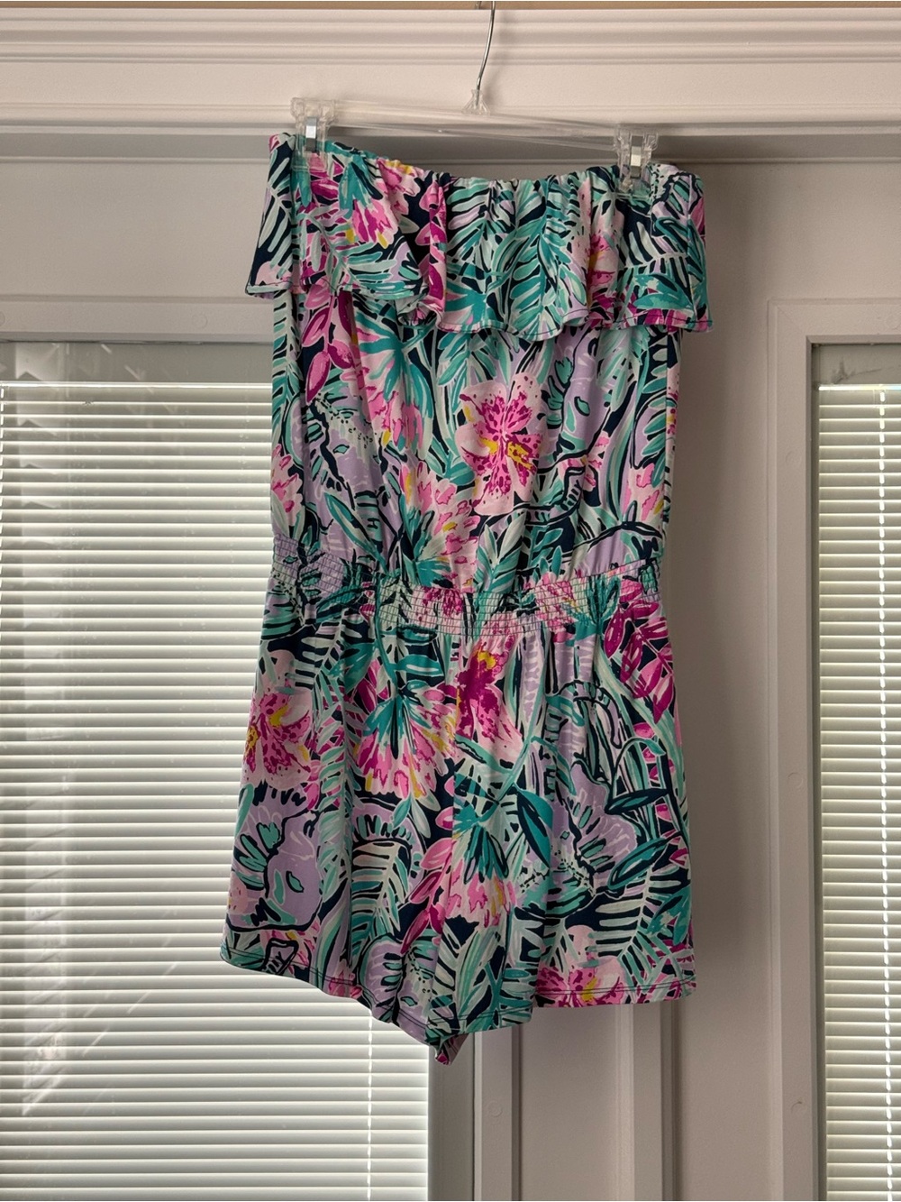 Lilly Pulitzer Pink Floral Strapless Romper with Teal Accents size Small